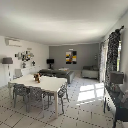 La Treille Villa